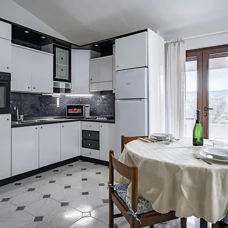 Guesthost - Quartu Sant'elena Bright Flat With Balcony! Sant'Andrea (Sardinia)
