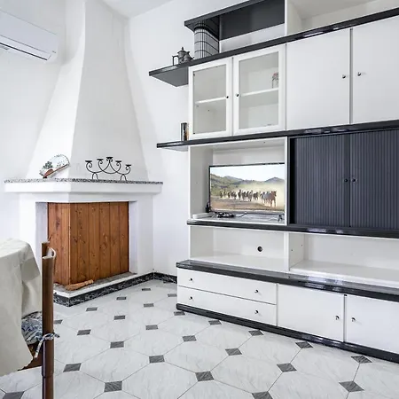 Guesthost - Quartu Sant'elena Bright Flat With Balcony! Apartament *